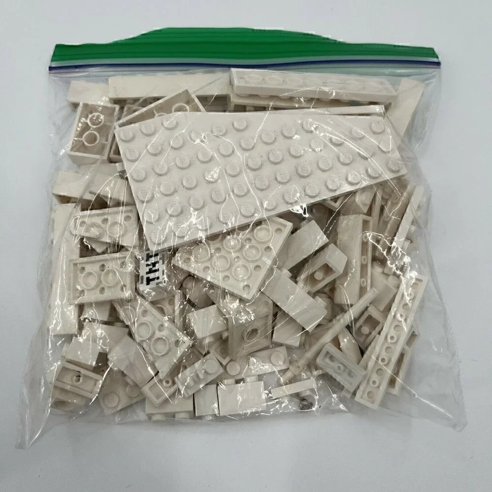 1 Pound Lego Bricks Pieces Parts Random Colors Sorted Red Black Yellow White